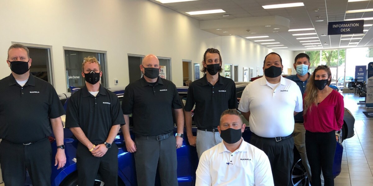 hyundai-sales-staff-2020-07-1200px.jpg