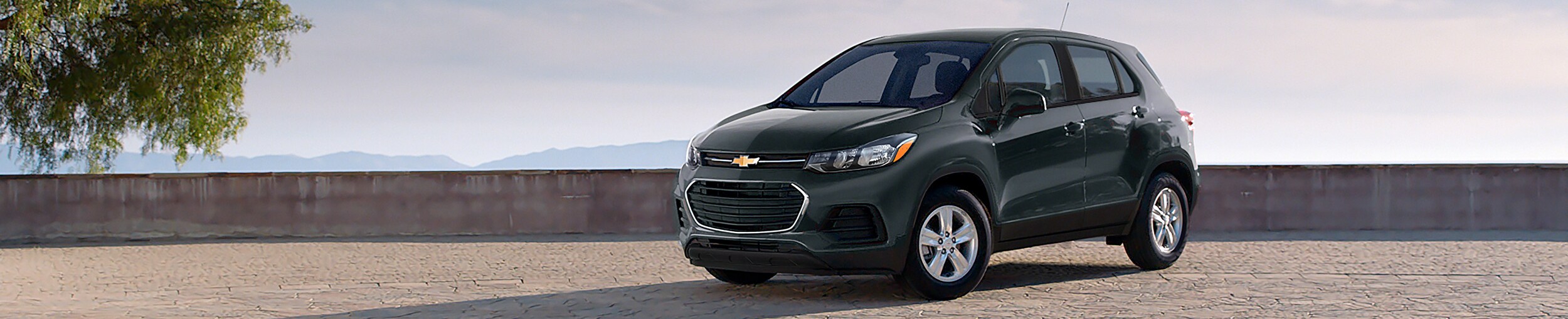 2022-Chevrolet-Trax-LS-SUV-L02.png