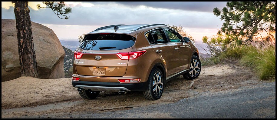 2017_kia_sportage_rear.jpg
