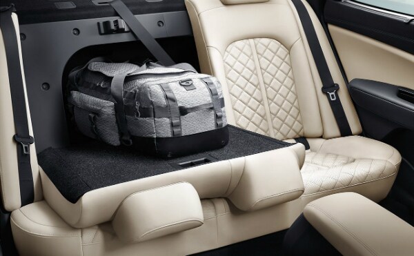 2018 KIA Optima fold-down seating 2018 KIA Optima fold-down seating