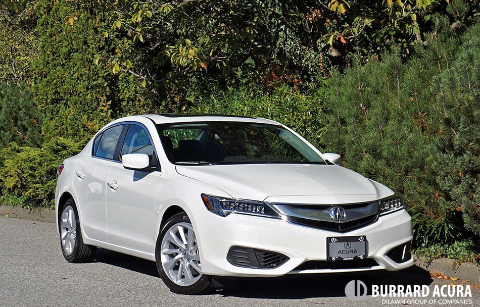17_acura_ilx_premium_00100.jpg