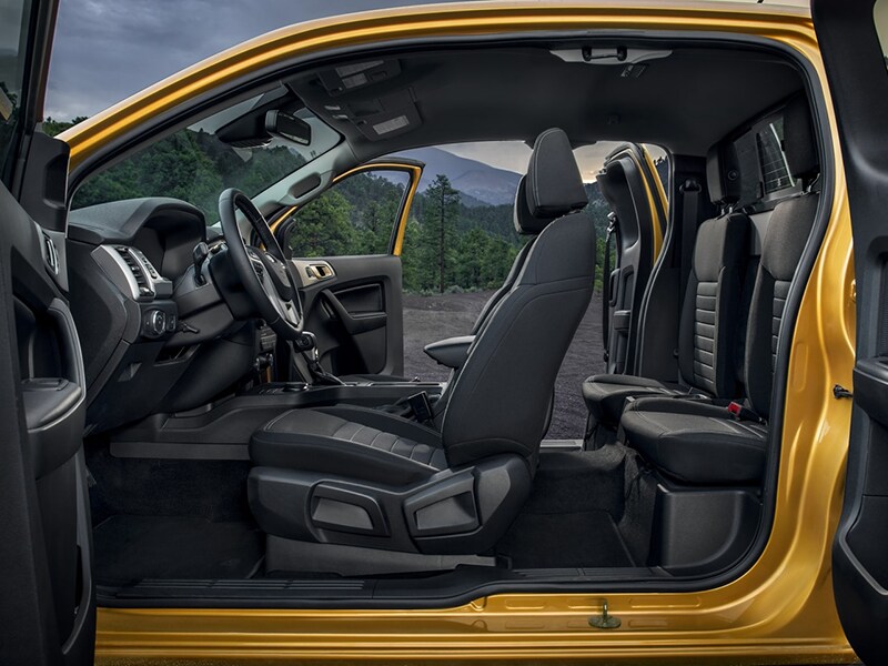 21_FRD_RGR_45220-interior.png