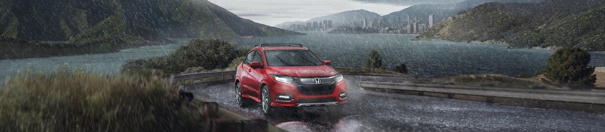 2019 Honda HR-V Driving in the Rain