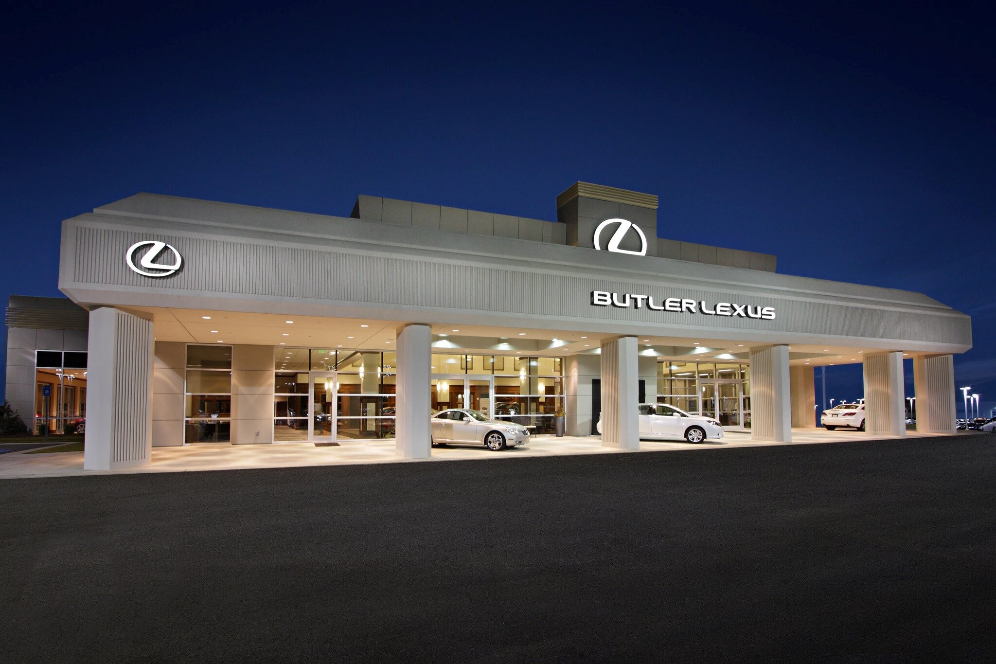 lexus7.jpg