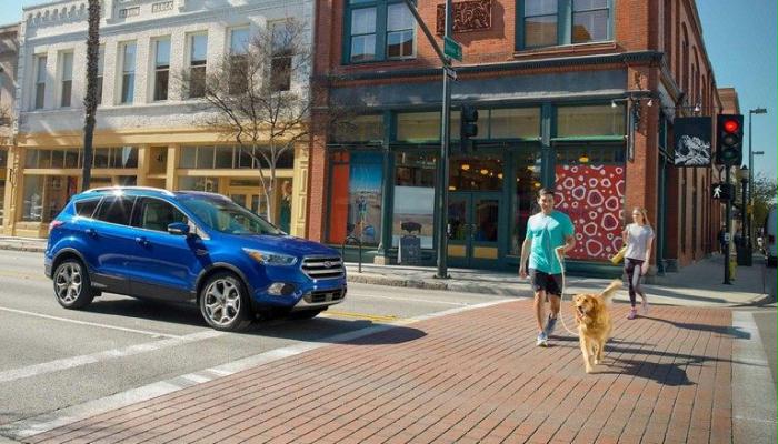 Stay safe inside the 2019 Ford Escape