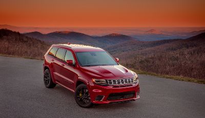 2018-Jeep-GrandCherokee- Trackhawk-SUV-L03 (resize).jpeg