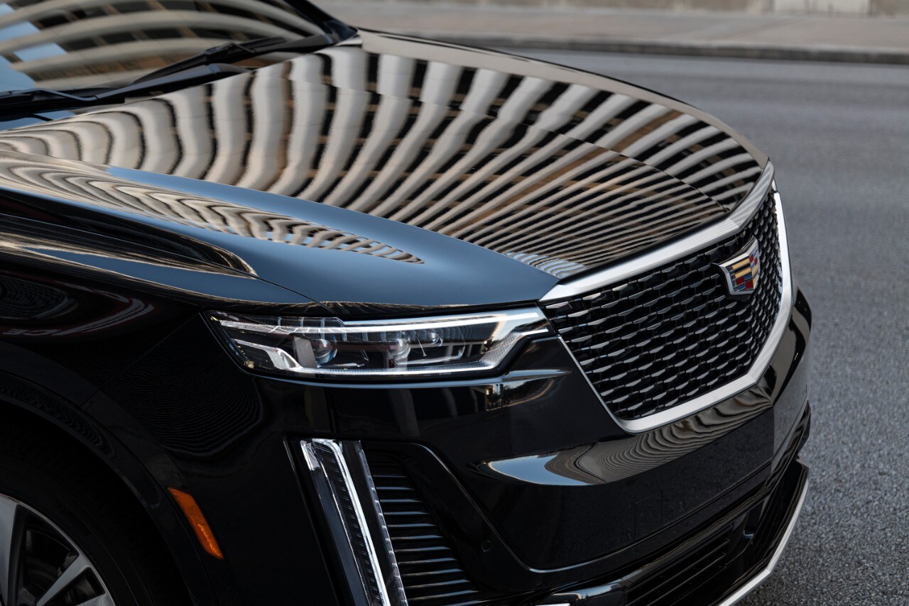 cadillac-xt6-luxury-2021-cadillac-laval-02.jpg plan rapproché de l'avant du Cadillac XT6 Luxury 2021