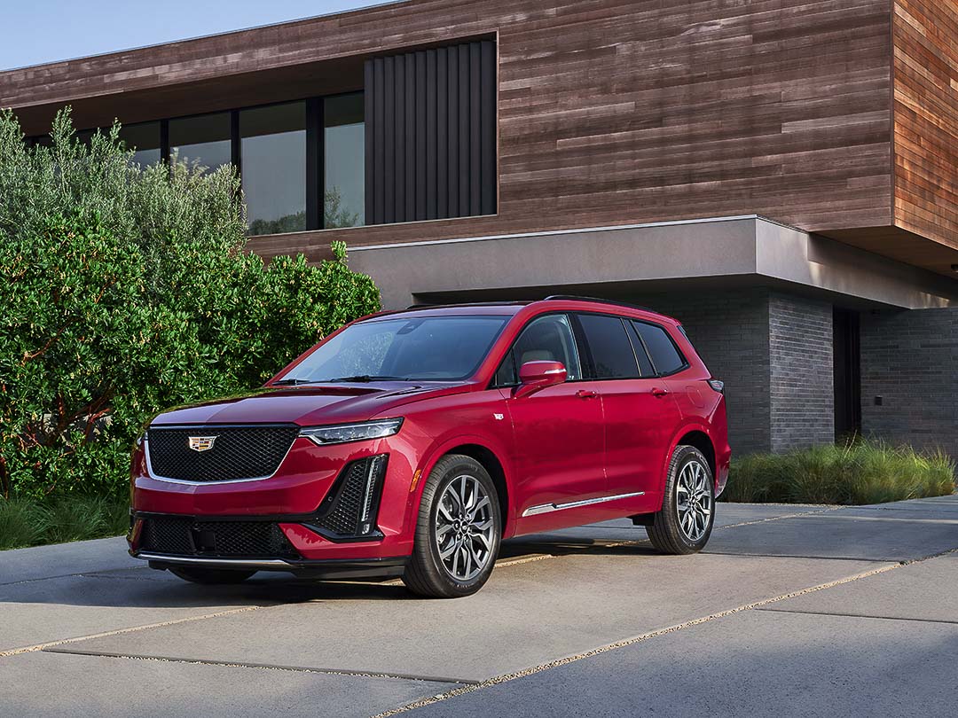 vue des trois rangées de sièges à bord du Cadillac XT6 2022