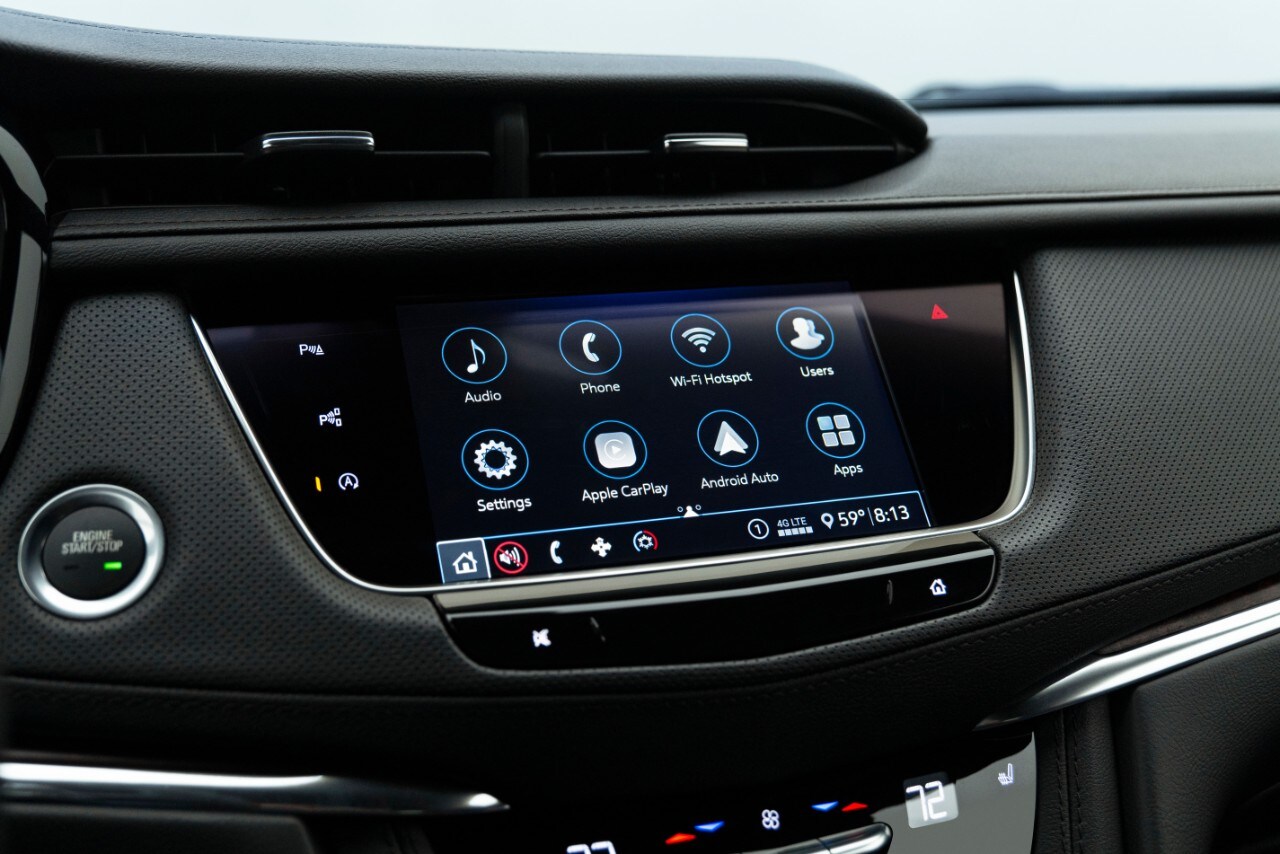 vue du tableau de bord d'une Cadillac XT5 2023
