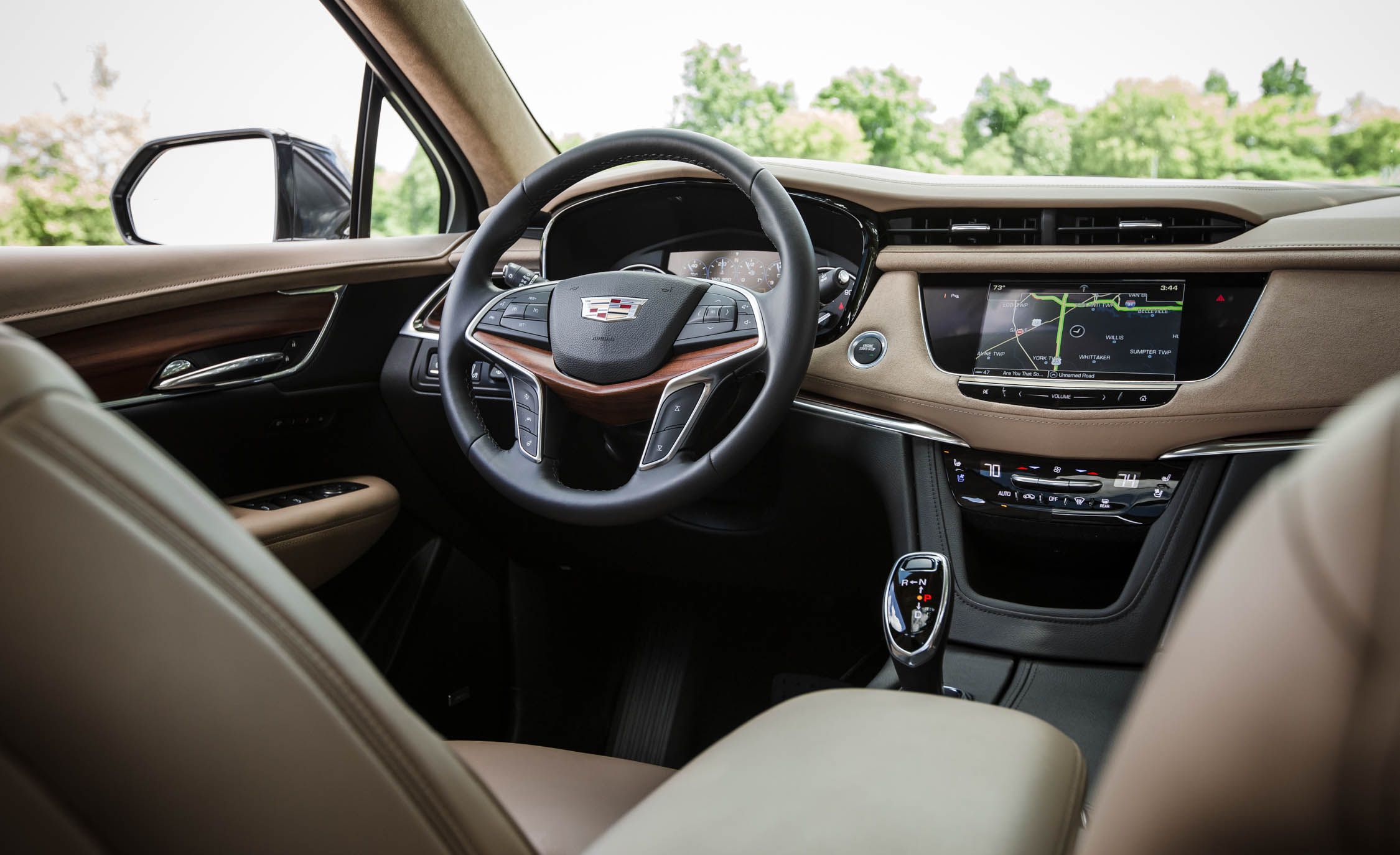 2017-Cadillac-XT5-114.jpg