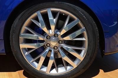 land-rover-range-rover-sport-svr-2015-pebble-beach-2014-autonation019400w.jpg