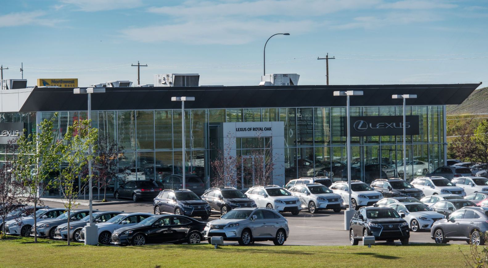 Lexus of Royal Oak Image.JPG