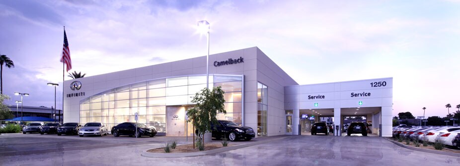 INFINITI on Camelback dealership image