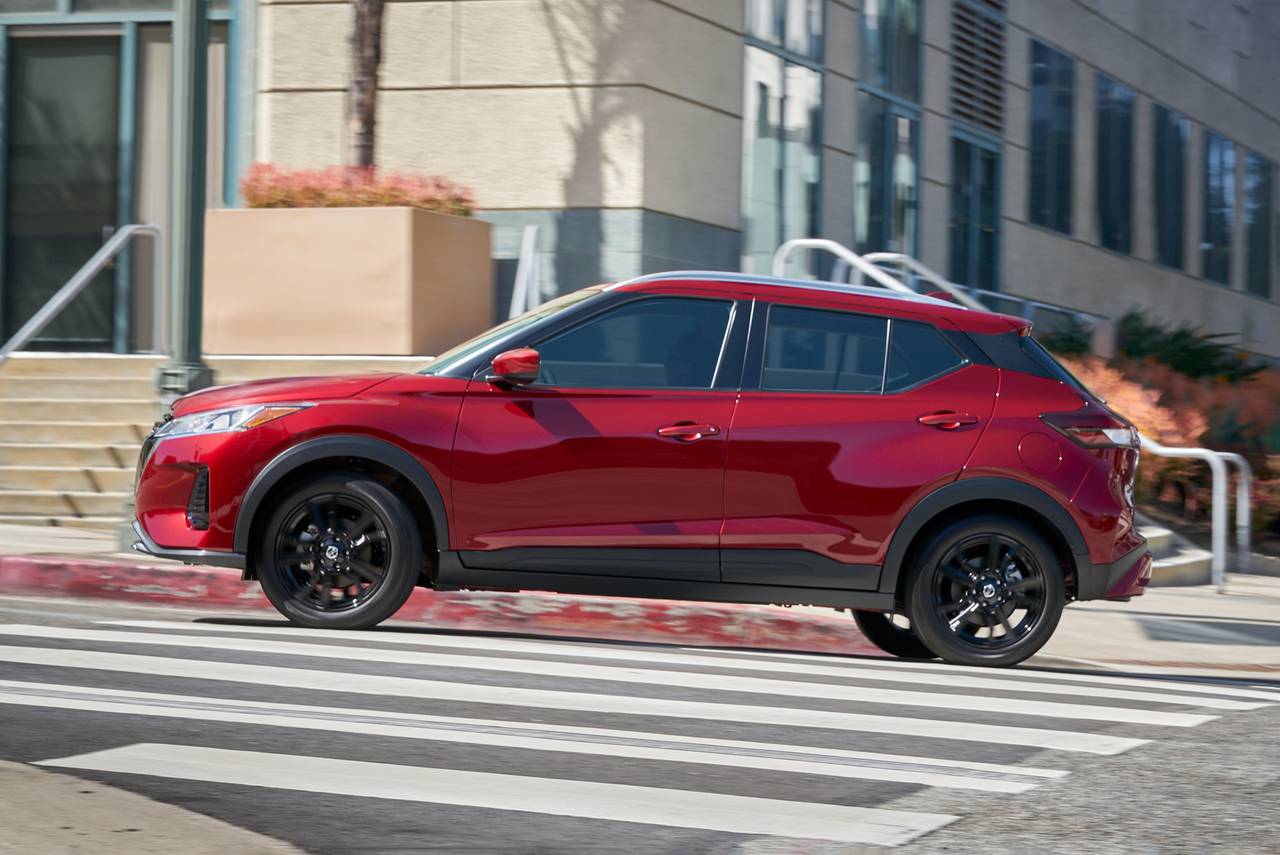 2022_nissan_kicks_4dr-hatchback_sv_s_oem_3_1280x855.jpeg