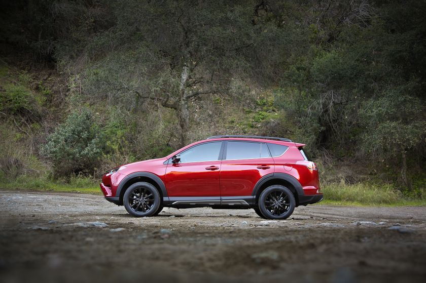 candiac toyota Toyota RAV4 2018 prix fiche technique 1.0 rive-sud brossard chateauguay.jpg