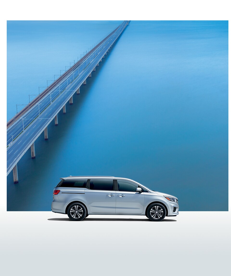 2021-KIA-Sedona-SX-Van-L01.jpeg