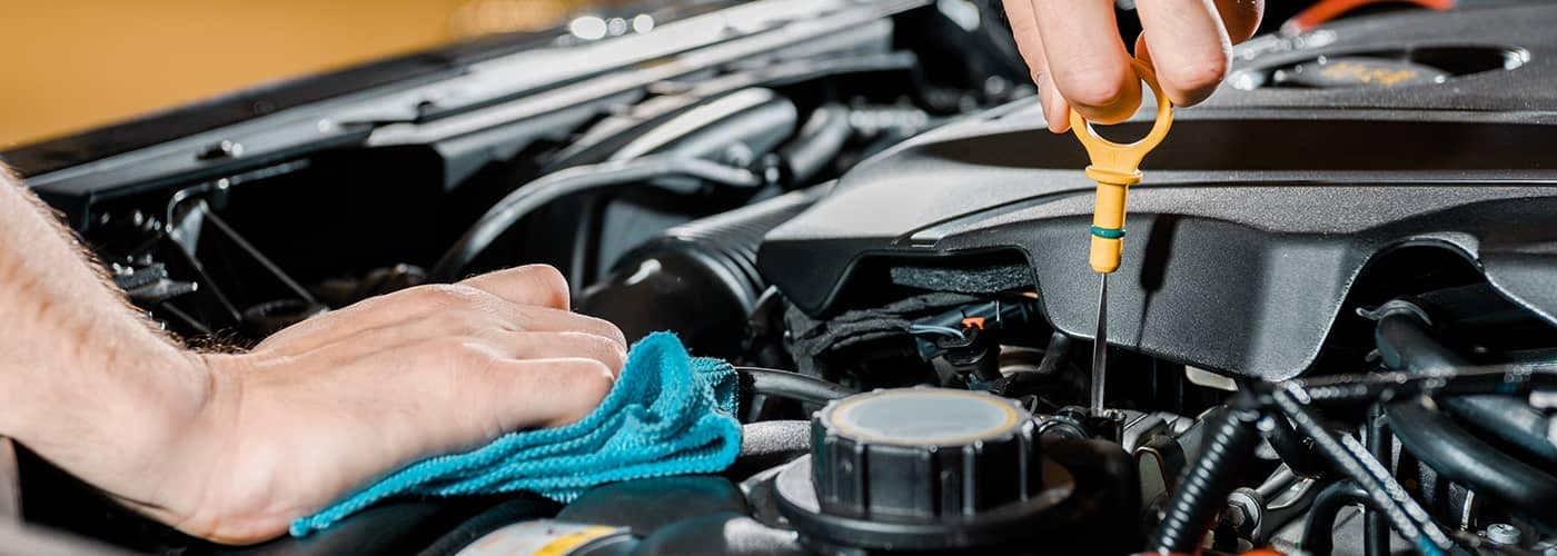 Mechanic-working-on-car-Depositphotos_228020620_xl-2015-copy.jpeg