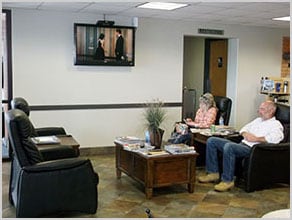 Customer Lounge - Carbone Service Center