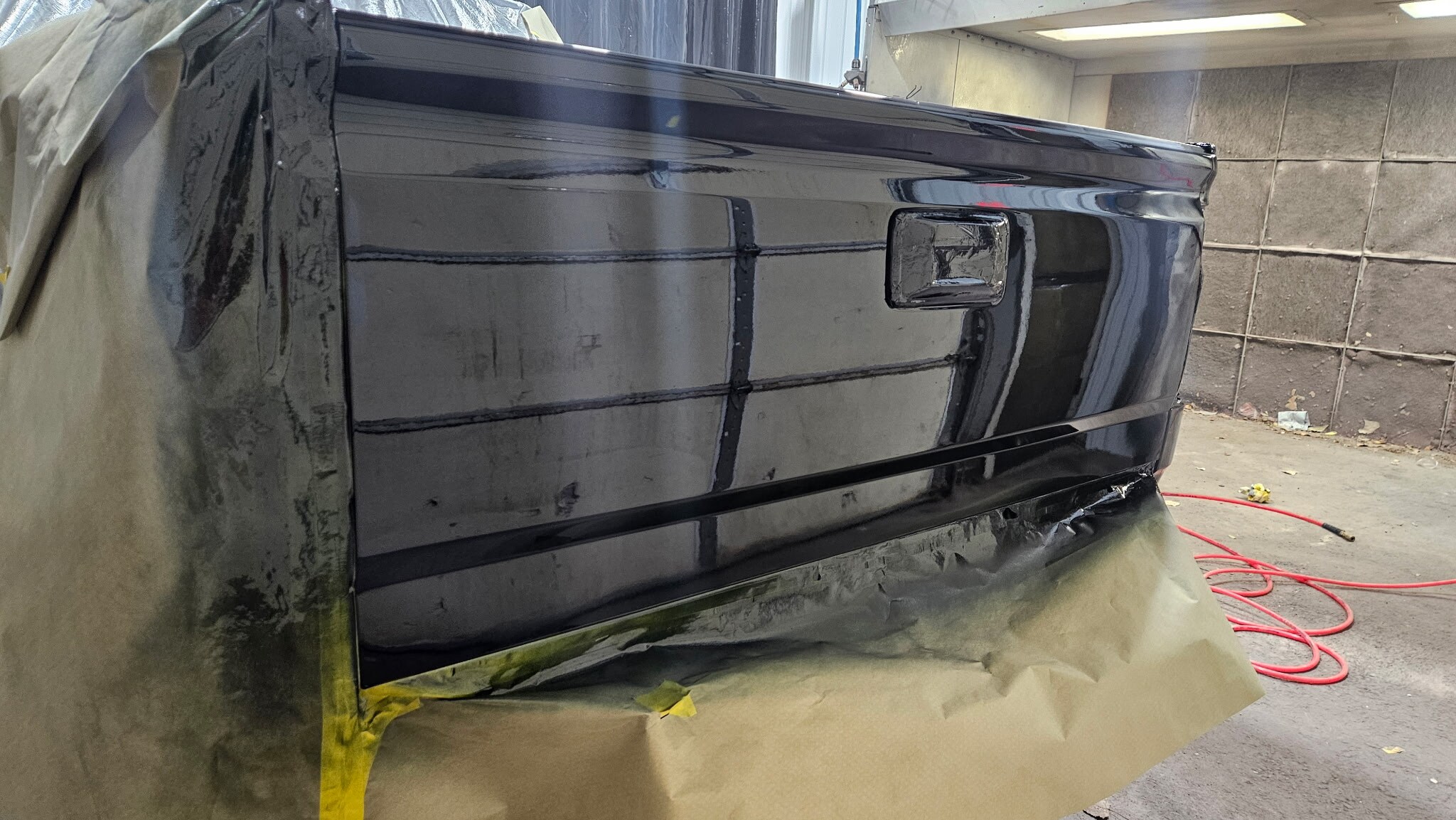 1000013978.jpg We offer a free collision damage estimate at Car City Wholesale's body shop in Shawnee, KS