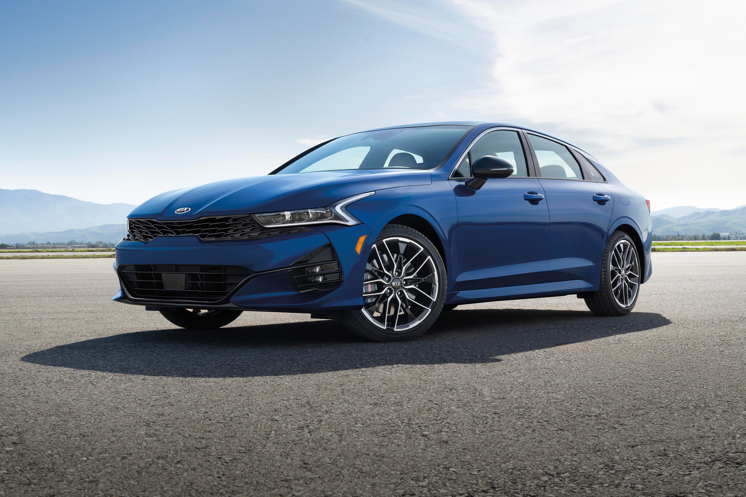 2021 Kia K5 in Niagara Falls, ON | Cardinal Kia