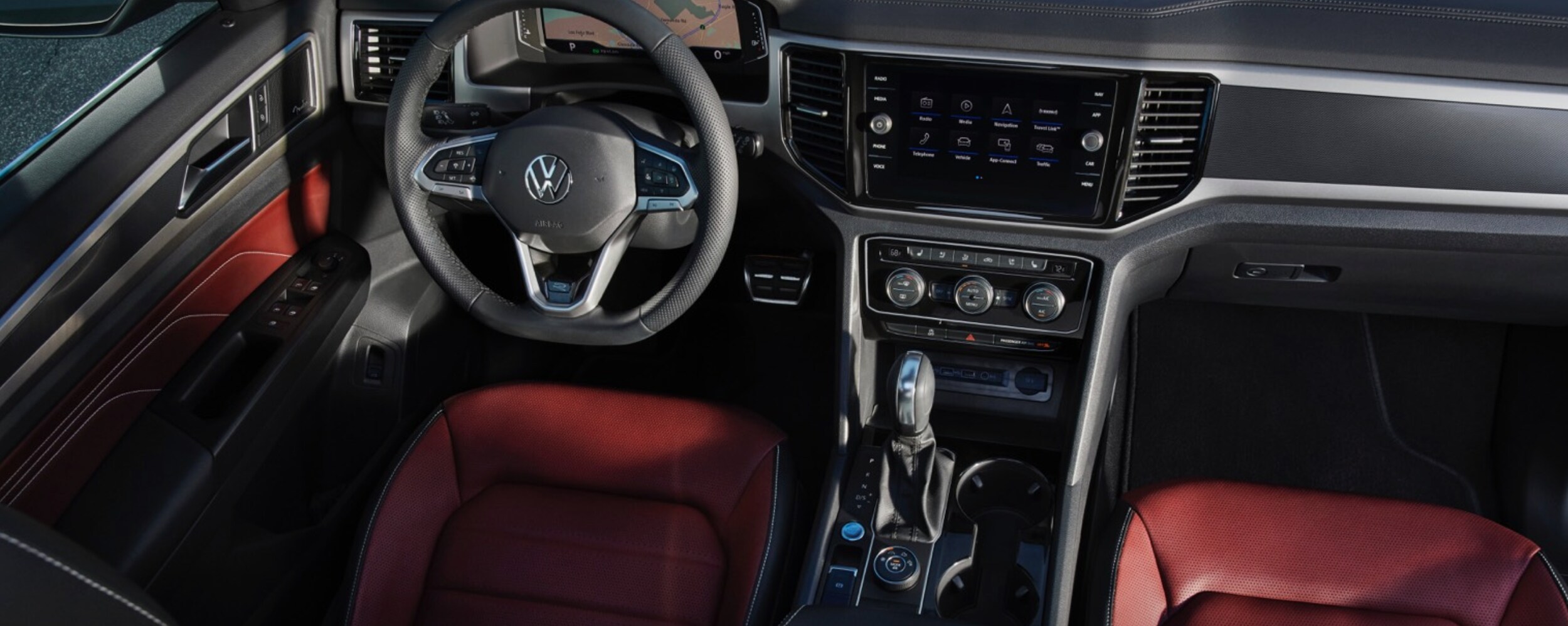 Atlas Cross Sport Interior.png