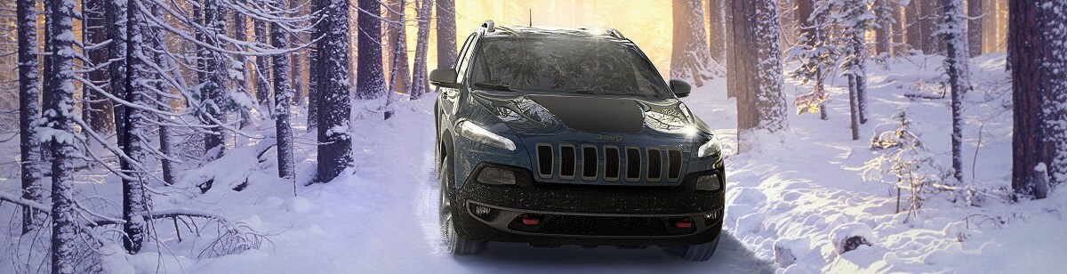 2018-Jeep-Cherokee-Gallery-Capability-Trailhawk-Snowy-Path.png