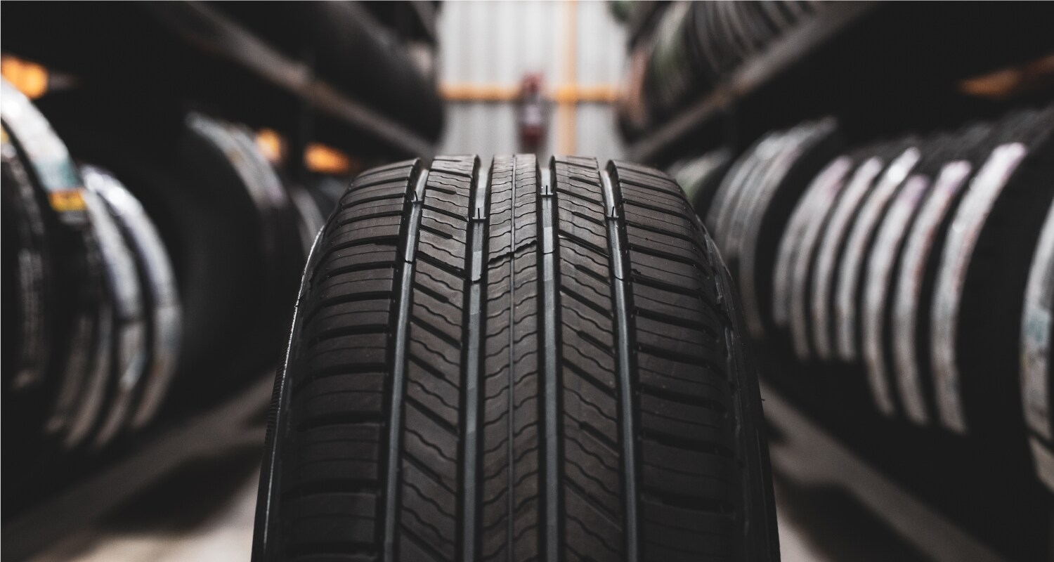 Tire-Centre-Castle-Storage-.jpg