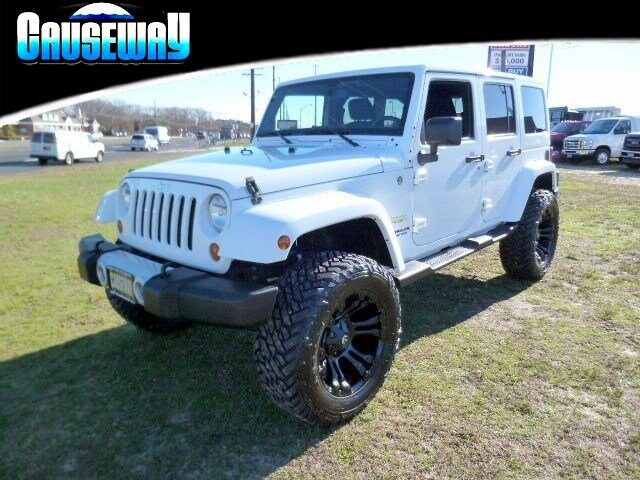white jeep.jpg