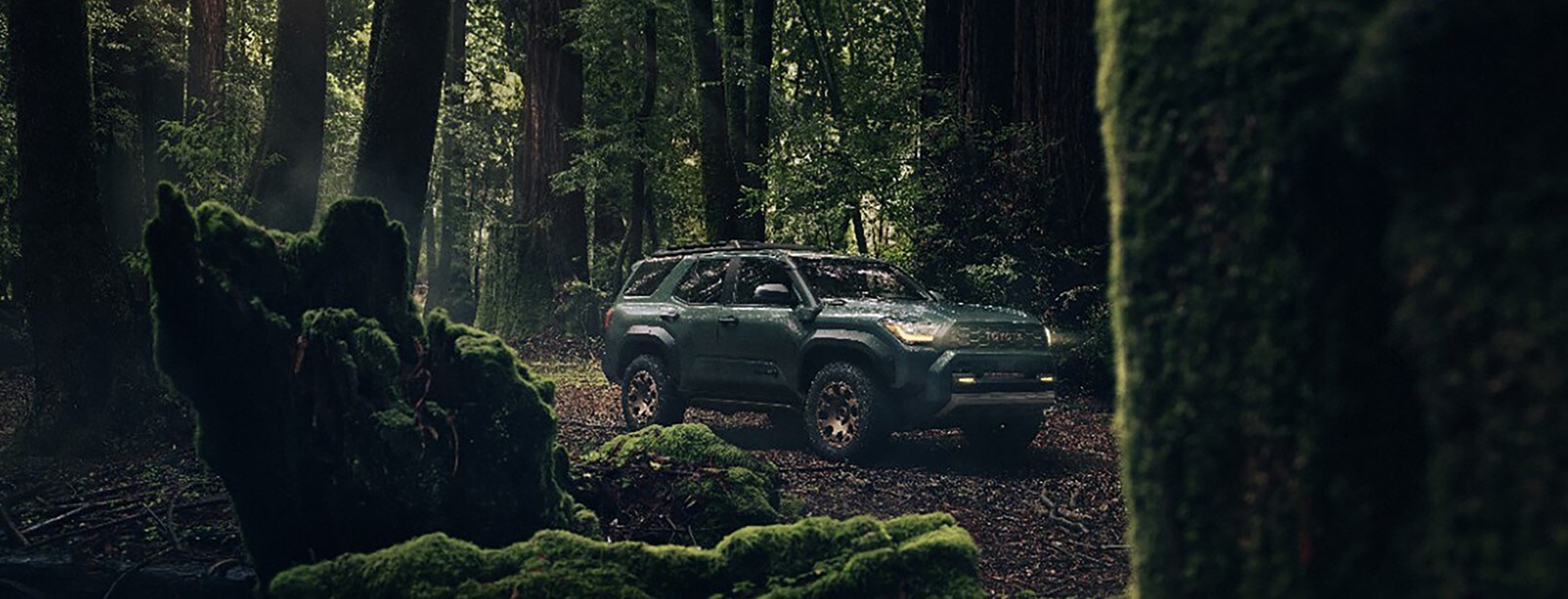 2025-Toyota-4Runner-Trailhunter-SUV-L01c.jpg