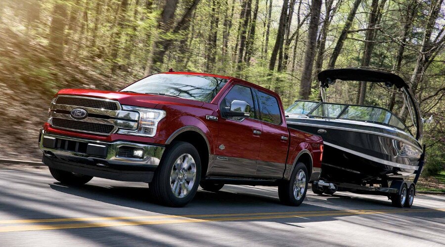 2019 Ford F-150 King Ranch tows a boat