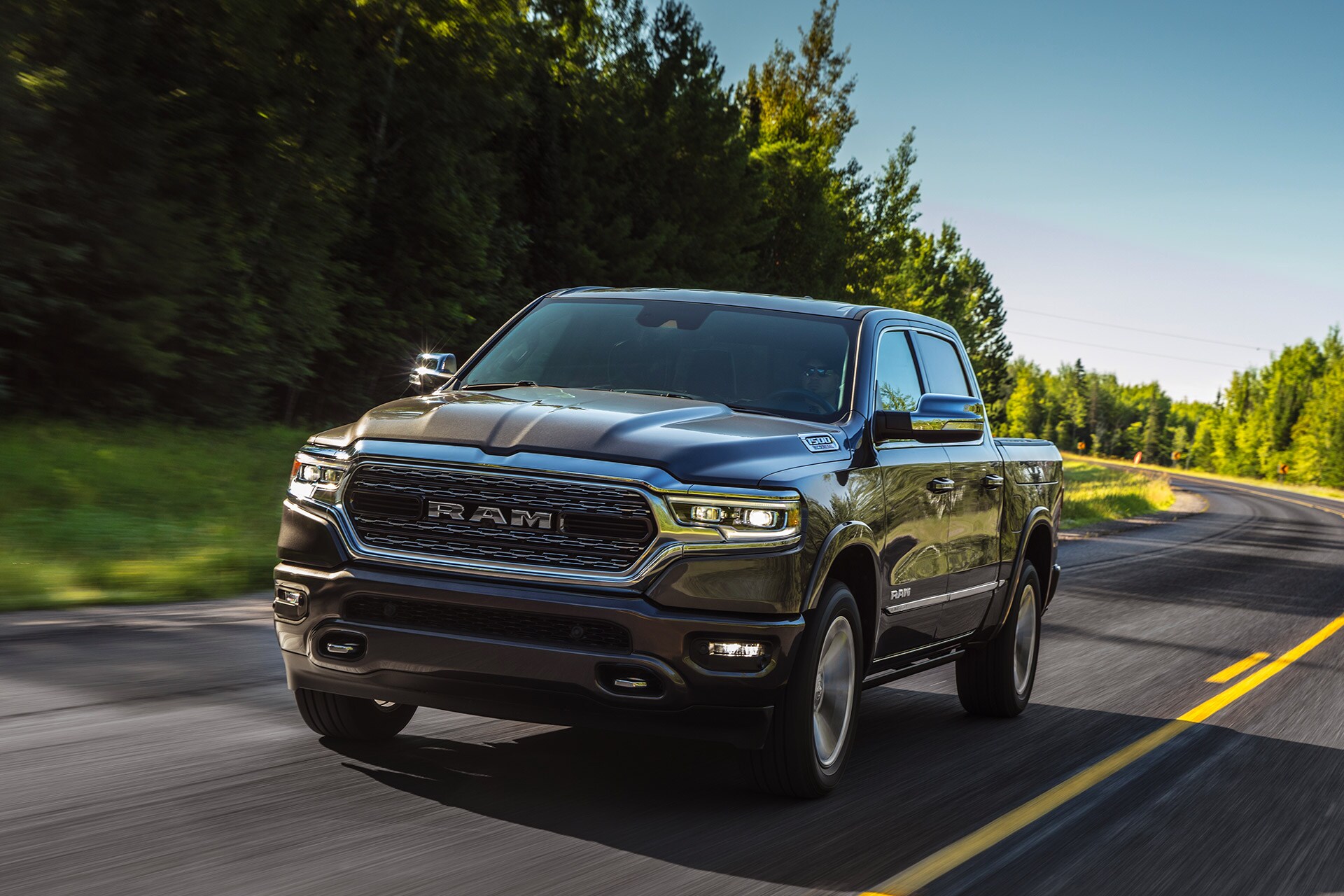 Bessette Automobiles - RAM 1500 2020 1.0.jpg RAM 1500 2020 sur la route