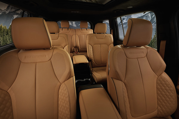 2022 Jeep Grand Cherokee Interior 2022 Jeep Grand Cherokee Interior