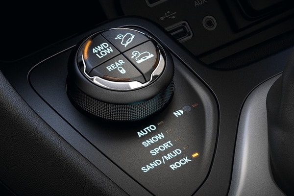 2018-jeep-4x4-ACTIVE_DRIVE_LOCK_9f6368d46f6b58dc0af62db6607eba58-600x400.jpg