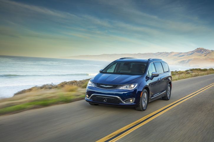 2018 Chrysler Pacfica Hybrid Exterior