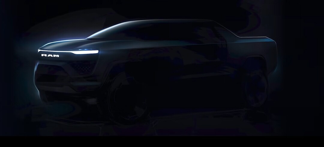 vue trois quart avant de la silhouette du RAM électrique