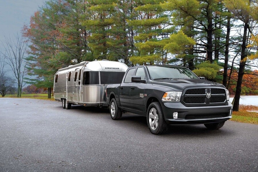 Ram 1500 Towing cap.jpg