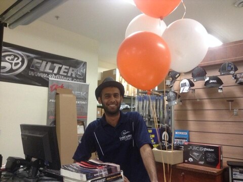 rsz_1vinny-singh-parts-department-cold-lake-chrysler-alberta-dealership-employment-opportunities.jpg