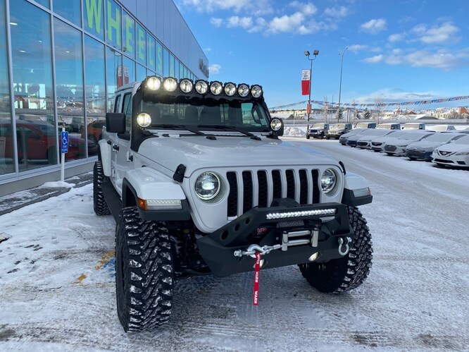 custom jeep gladiator crowfoot dodge.jpg