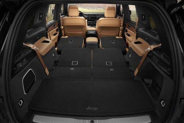 2021 Grand Cherokee L 3-Row Seating 2021 Grand Cherokee L 3-Row Seating
