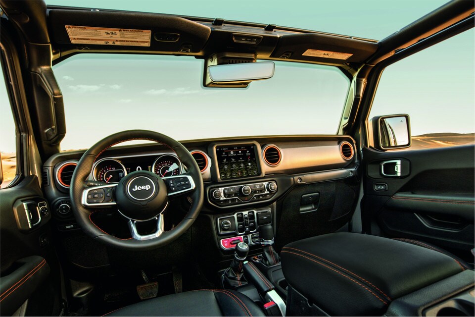 2023 Jeep Gladiator Interior Features 2023