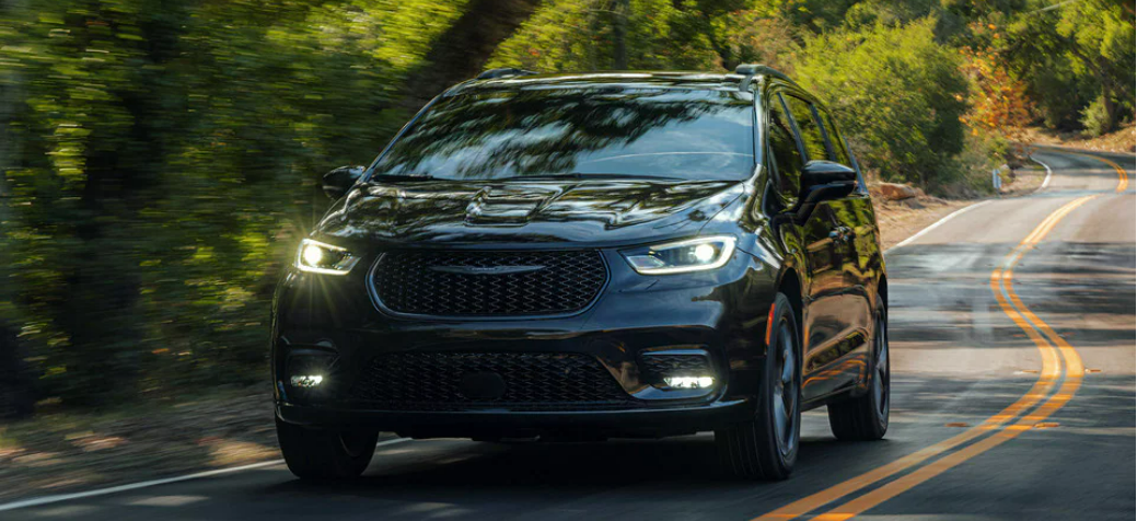 2022 Chrysler Pacifica in Edmonton, AB 2022 Chrysler Pacifica in Edmonton, AB