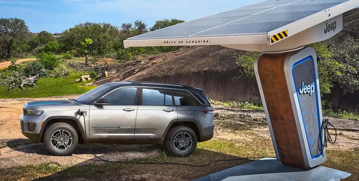 2022 Jeep Grand Cherokee 4xe Plug-in Hybrid Exterior 2022 Jeep Grand Cherokee 4xe Plug-in Hybrid Exterior