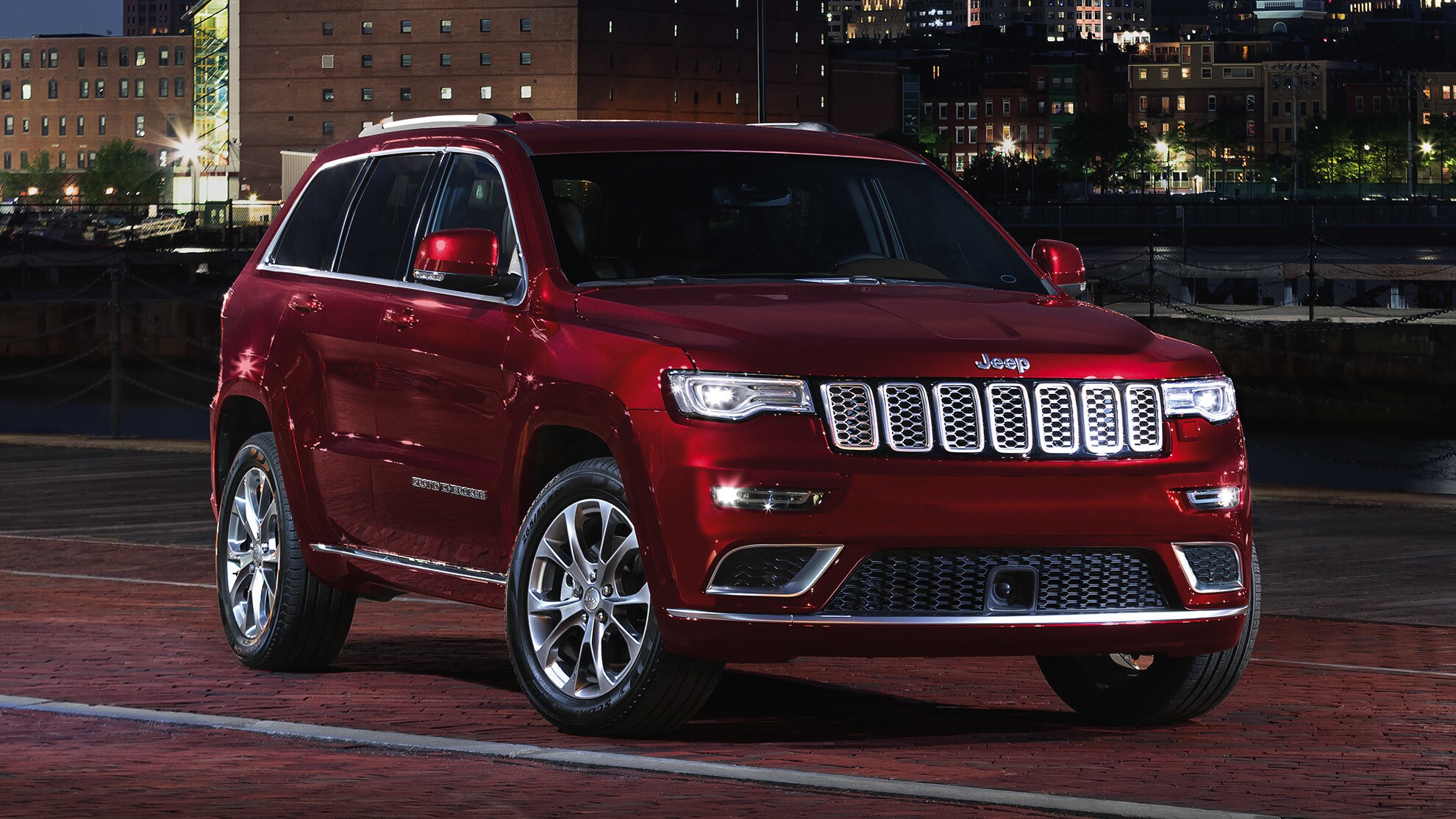 2020-04-daa-pano-jeep-grand-cherokee_2d3da6981aae616eb153e1cd5524e82d-1980x1114.jpg