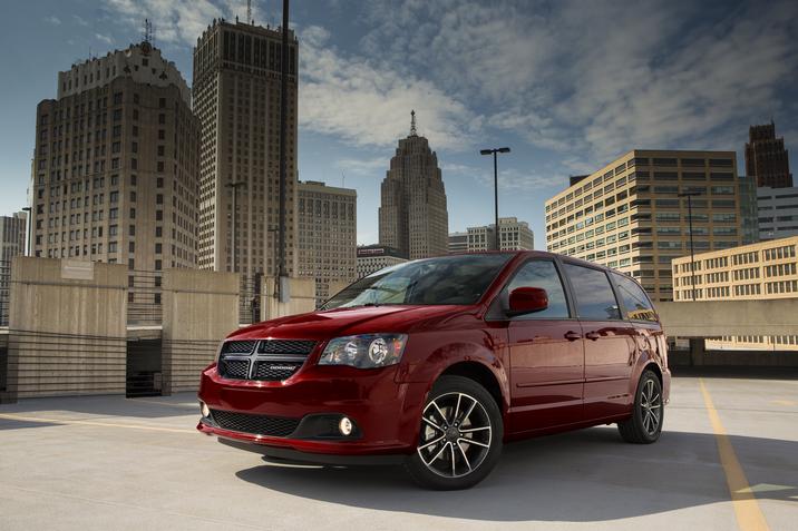 duclos chrysler mercier Toyota Sienna 2018 vs Dodge Grand Caravan 2018 1.0 chateauguay.jpg