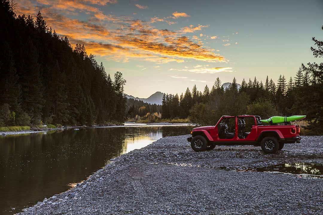 vue latérale du Jeep Gladiator 2022