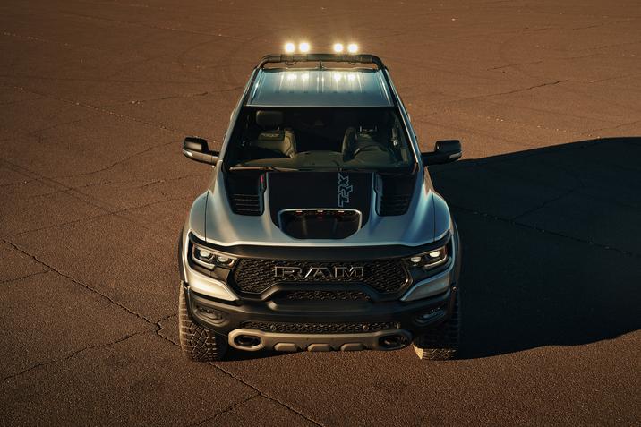 duclos-longueuil-ford-f-150-raptor-vs-ram-1500-trx-2021.jpg Avant du RAM 1500 TRX 2021