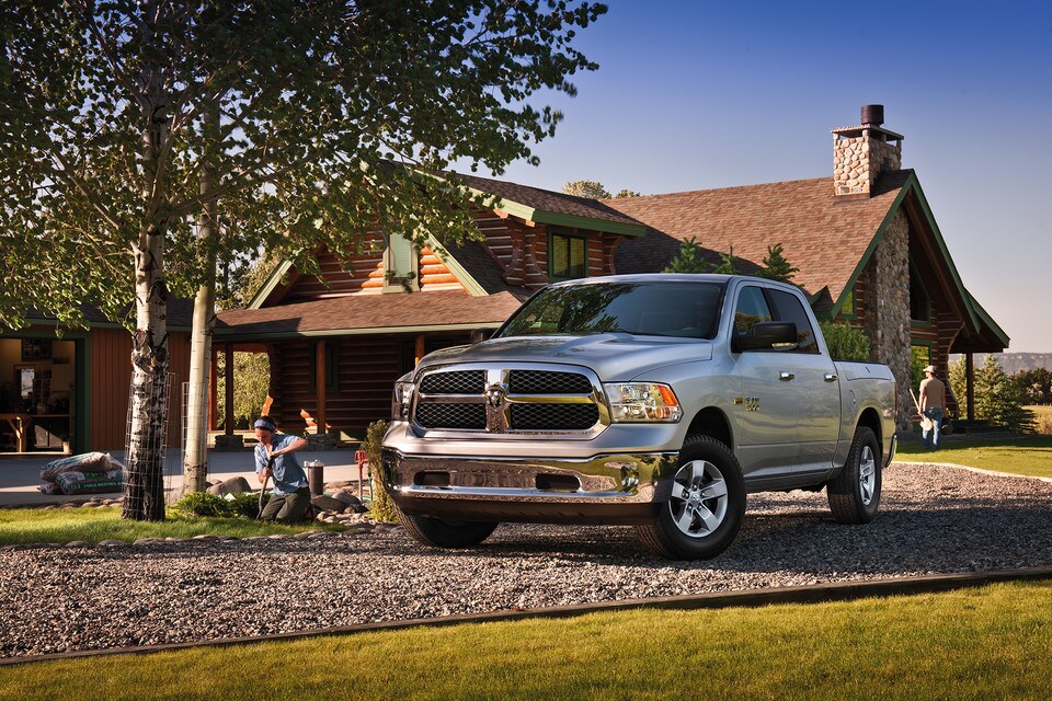 duclos-longueuil-ram-1500-classic-2020.jpg Ram 1500 Classic 2020