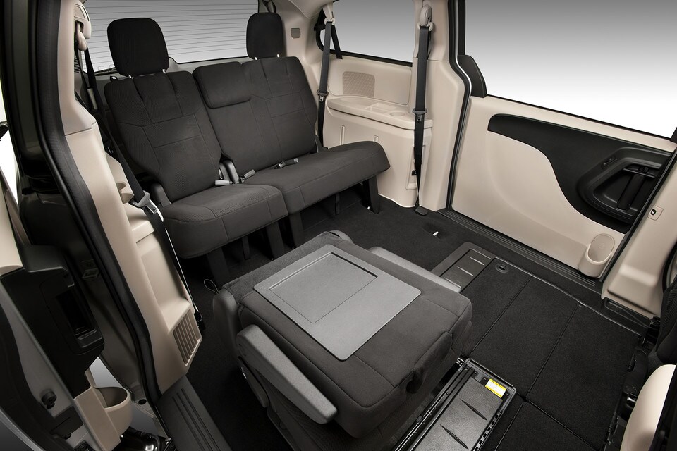 Dodge Grand Caravan 2020 - Elite Chrysler - 3 - Sherbrooke.jpg