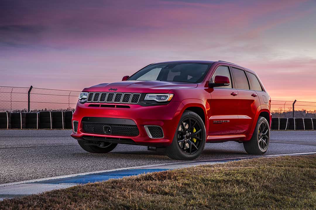 Jeep-Grand-Cherokee-Trackhawk-2021-22.jpg Vue extérieur du Jeep Grand Cherokee 2021