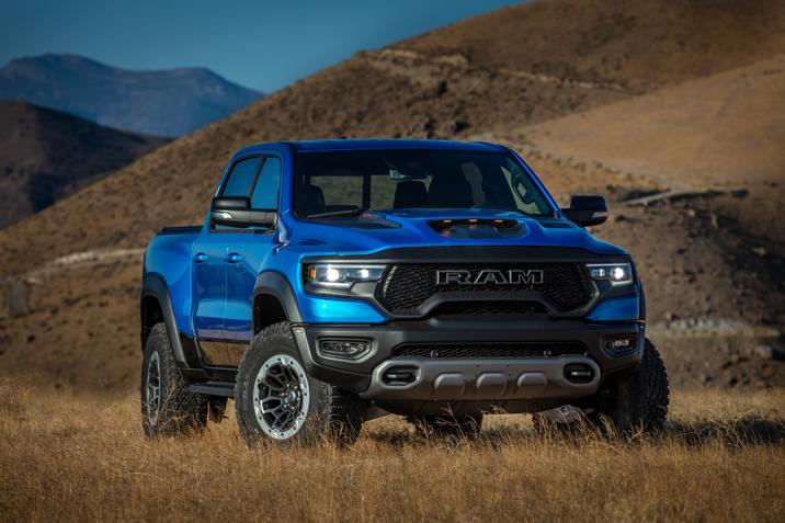 excellence-chrysler-ram-1500-2021-trx.jpg Vue avant du RAM 1500 TRX 2021